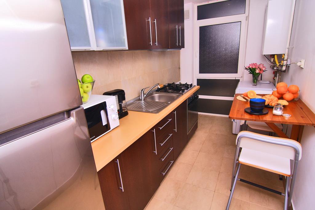 Nirvana Accommodation Bucureşti Ngoại thất bức ảnh