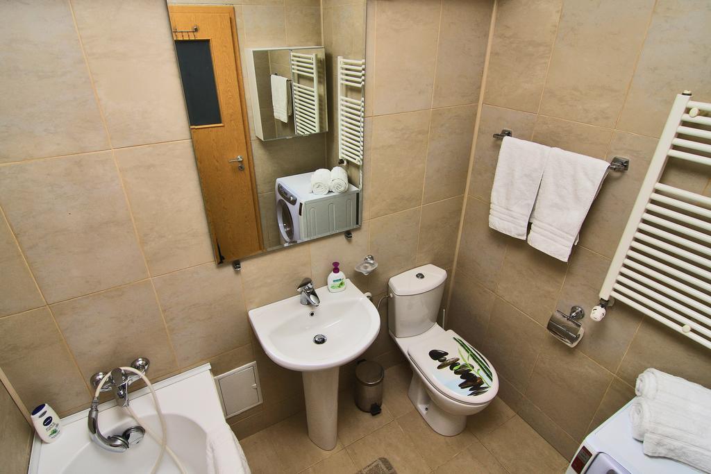 Nirvana Accommodation Bucureşti Ngoại thất bức ảnh