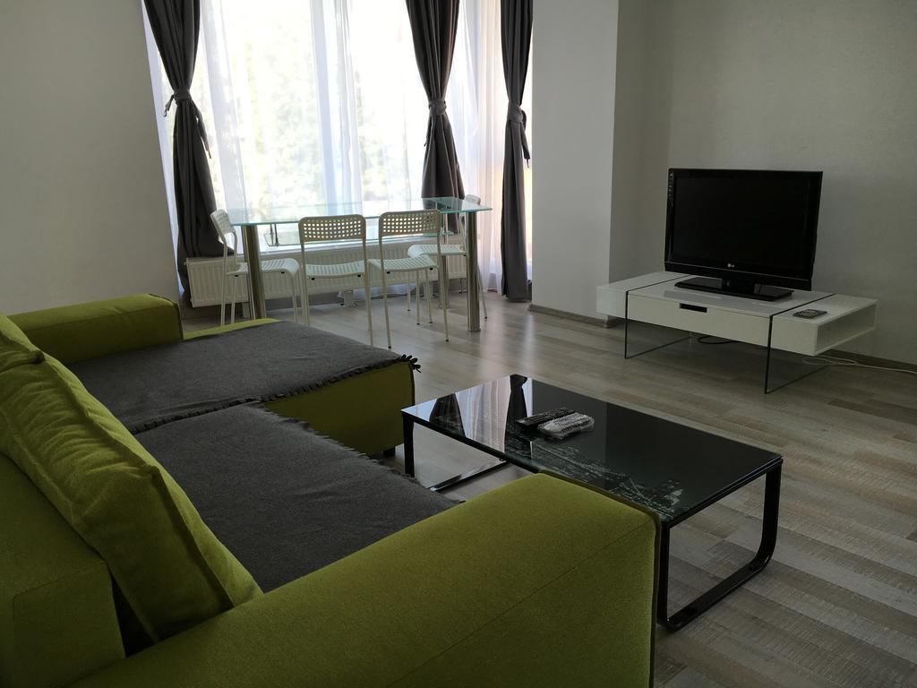 Nirvana Accommodation Bucureşti Ngoại thất bức ảnh