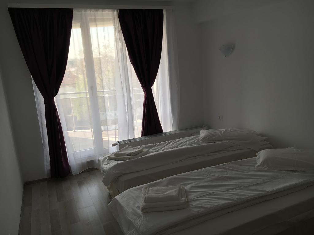 Nirvana Accommodation Bucureşti Ngoại thất bức ảnh