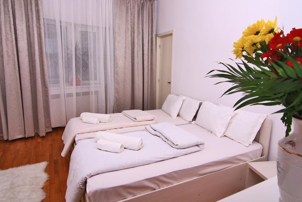 Nirvana Accommodation Bucureşti Ngoại thất bức ảnh