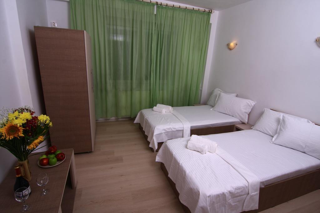Nirvana Accommodation Bucureşti Ngoại thất bức ảnh