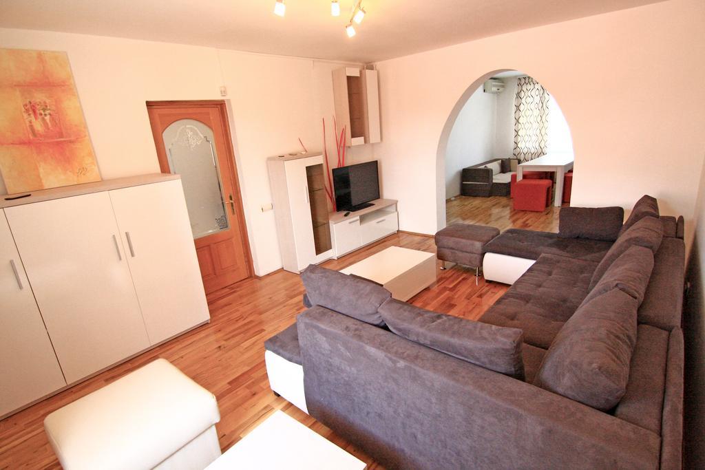 Nirvana Accommodation Bucureşti Ngoại thất bức ảnh