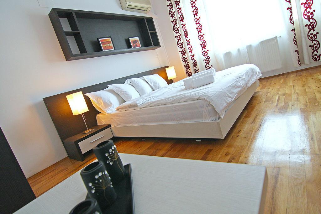 Nirvana Accommodation Bucureşti Ngoại thất bức ảnh
