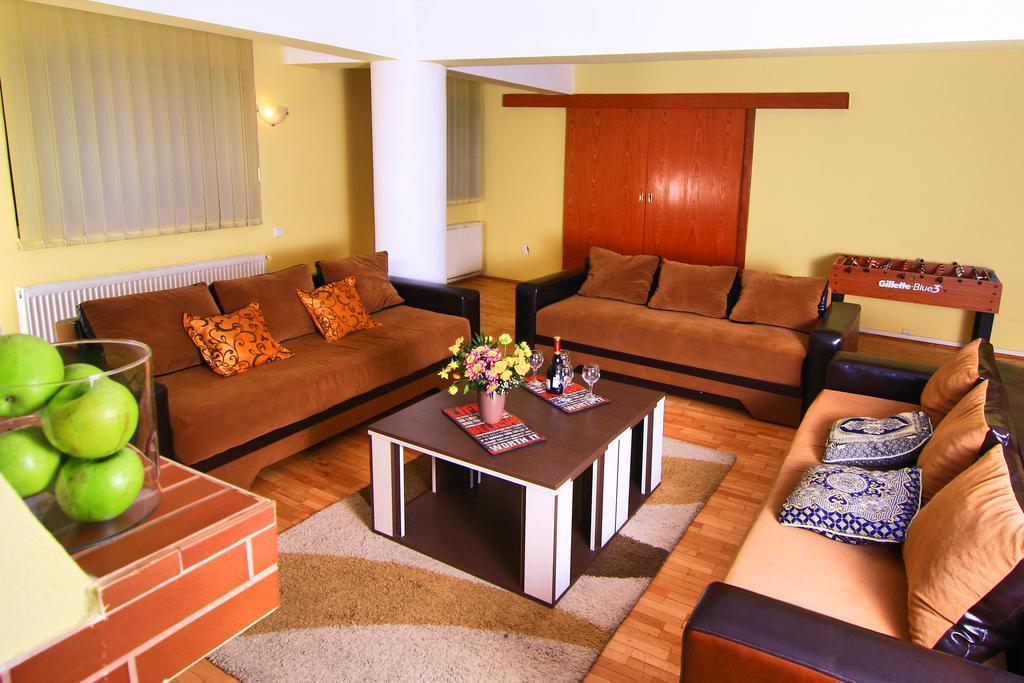 Nirvana Accommodation Bucureşti Ngoại thất bức ảnh