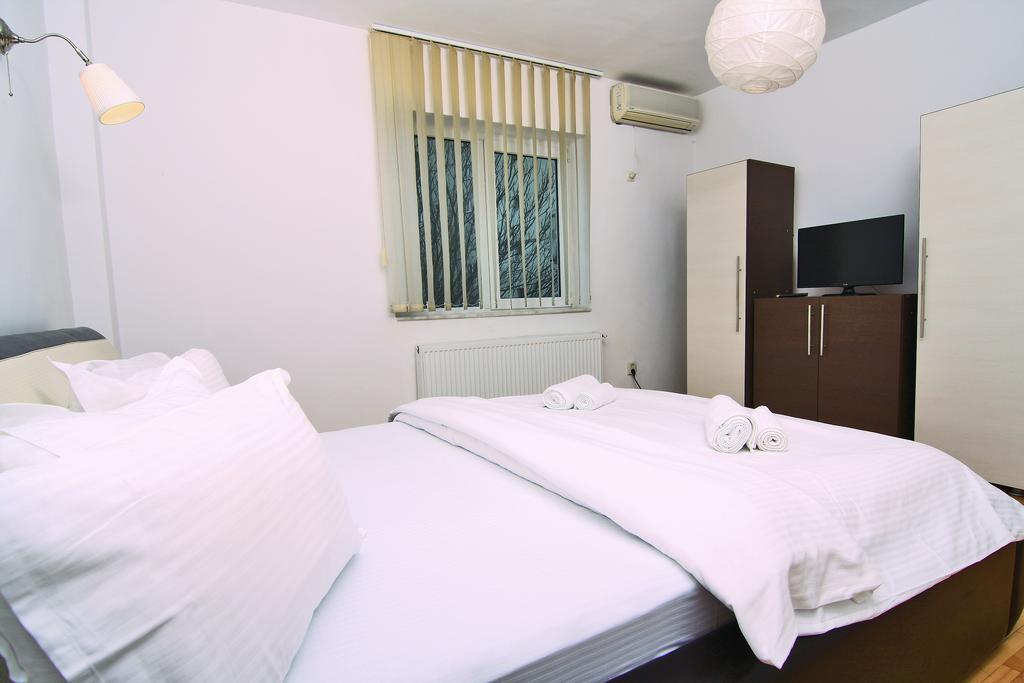 Nirvana Accommodation Bucureşti Ngoại thất bức ảnh