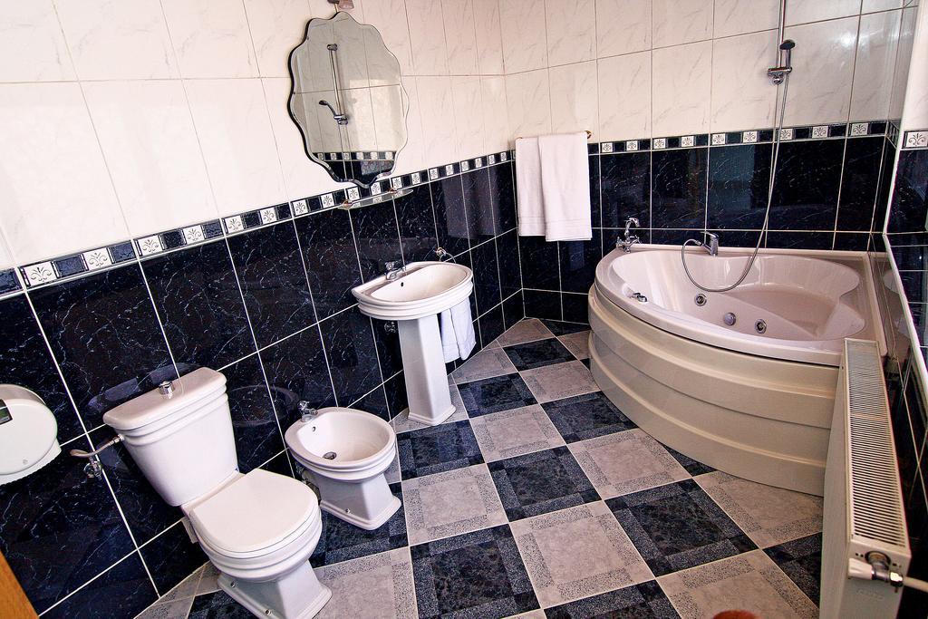 Nirvana Accommodation Bucureşti Phòng bức ảnh