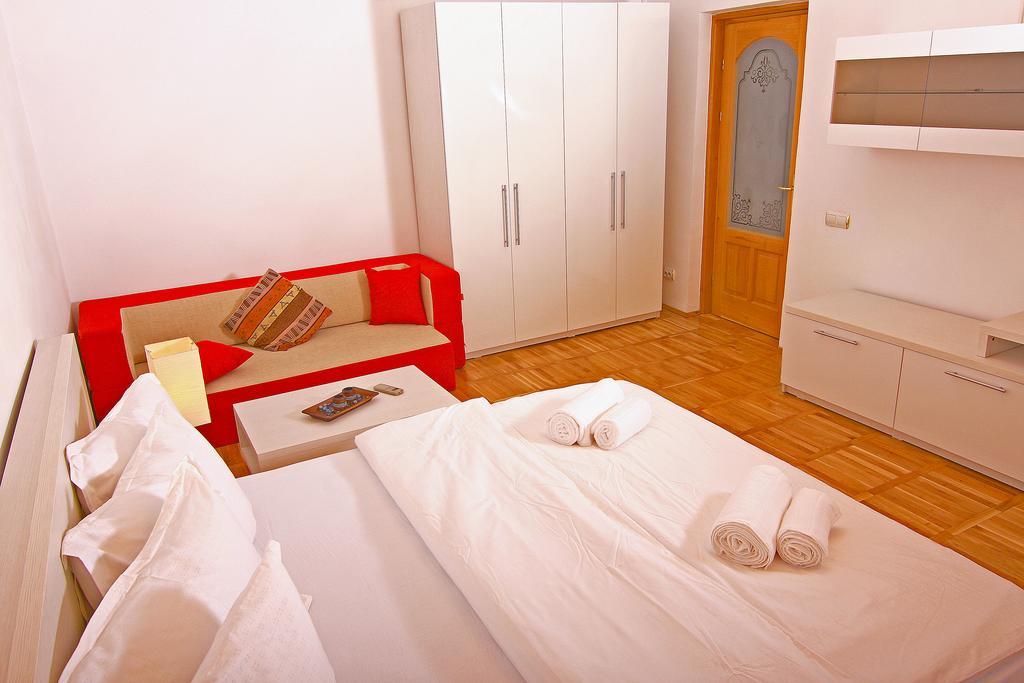 Nirvana Accommodation Bucureşti Phòng bức ảnh