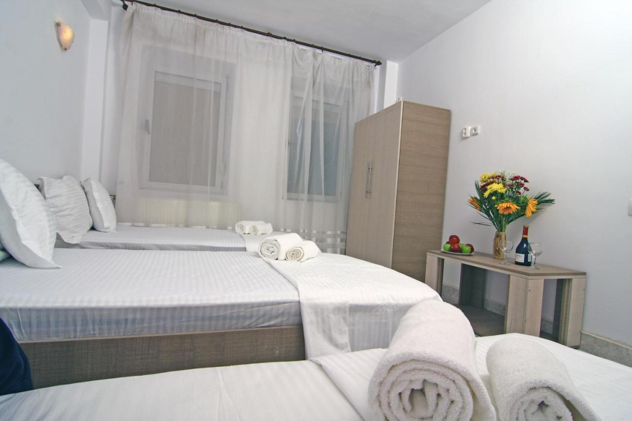 Nirvana Accommodation Bucureşti Ngoại thất bức ảnh