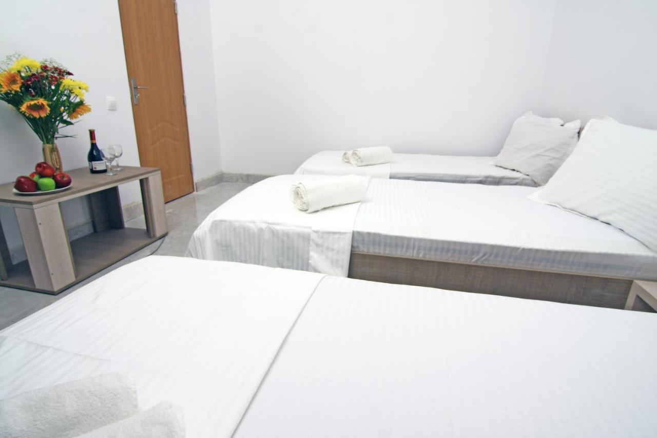 Nirvana Accommodation Bucureşti Ngoại thất bức ảnh