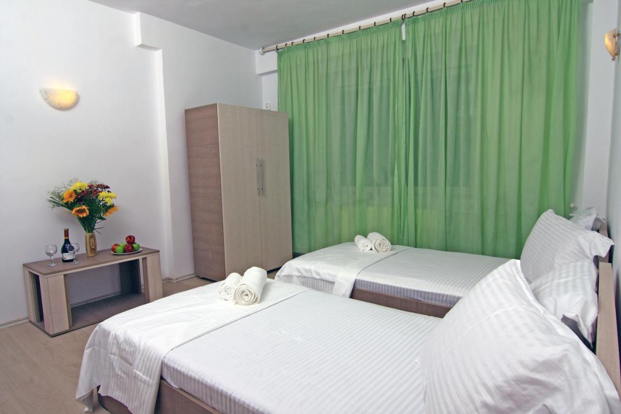 Nirvana Accommodation Bucureşti Ngoại thất bức ảnh