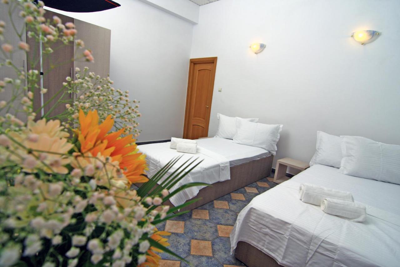 Nirvana Accommodation Bucureşti Ngoại thất bức ảnh